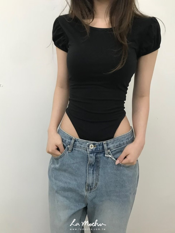 連體衣設計澎袖圓領上衣
